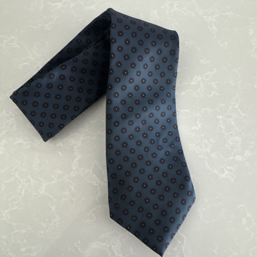 VTG Tattersall  Navy And‎ Flower Print Silk Tie